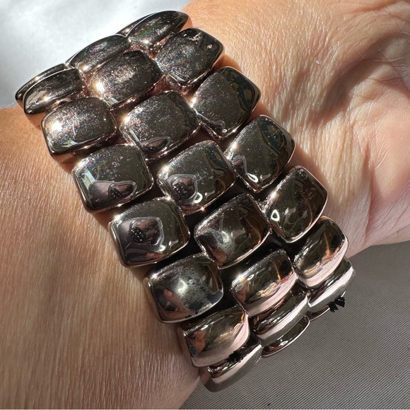 Huge shiny Flower stretch bracelet - Picture 7 of 11